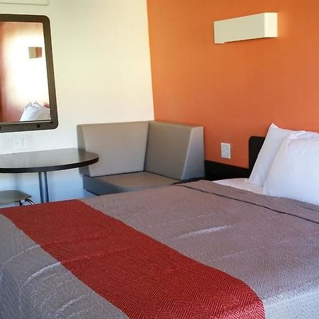 Motel 6-Blue Springs, Mo 외부 사진