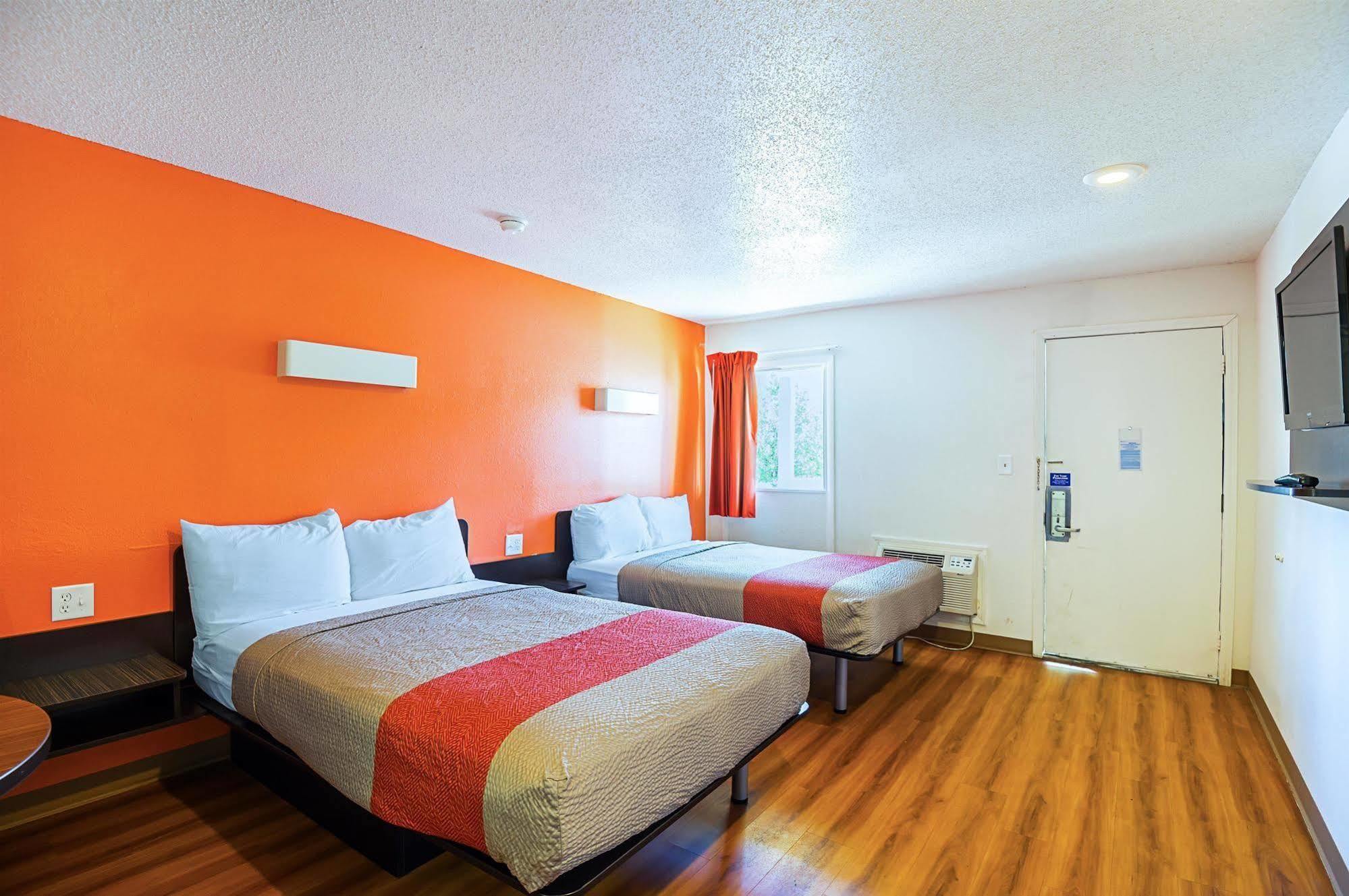 Motel 6-Blue Springs, Mo 외부 사진
