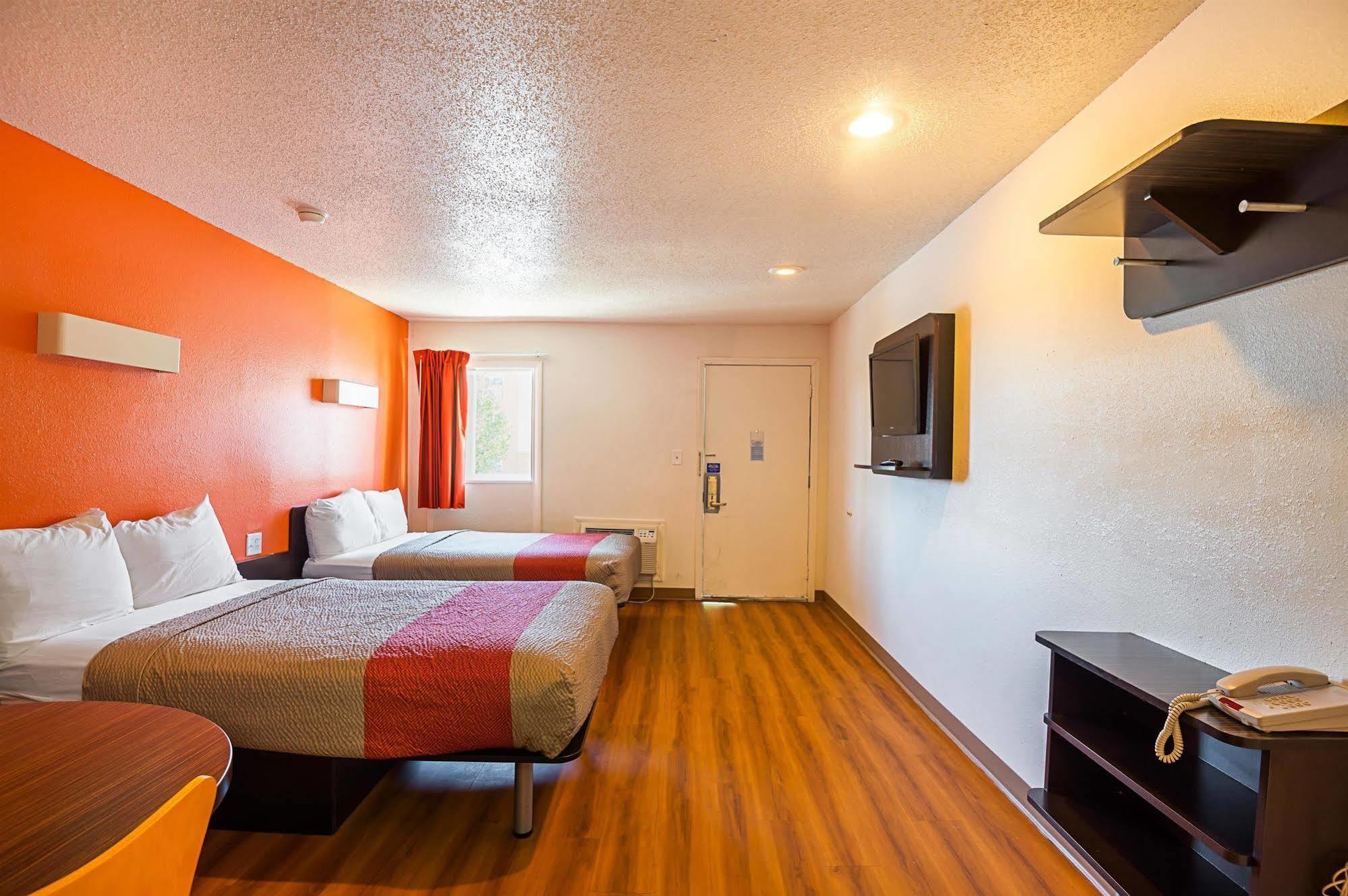 Motel 6-Blue Springs, Mo 외부 사진