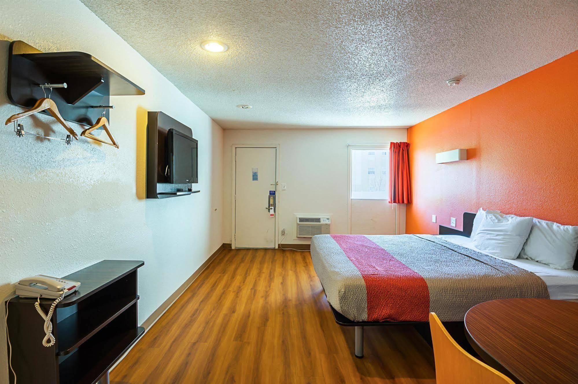 Motel 6-Blue Springs, Mo 외부 사진