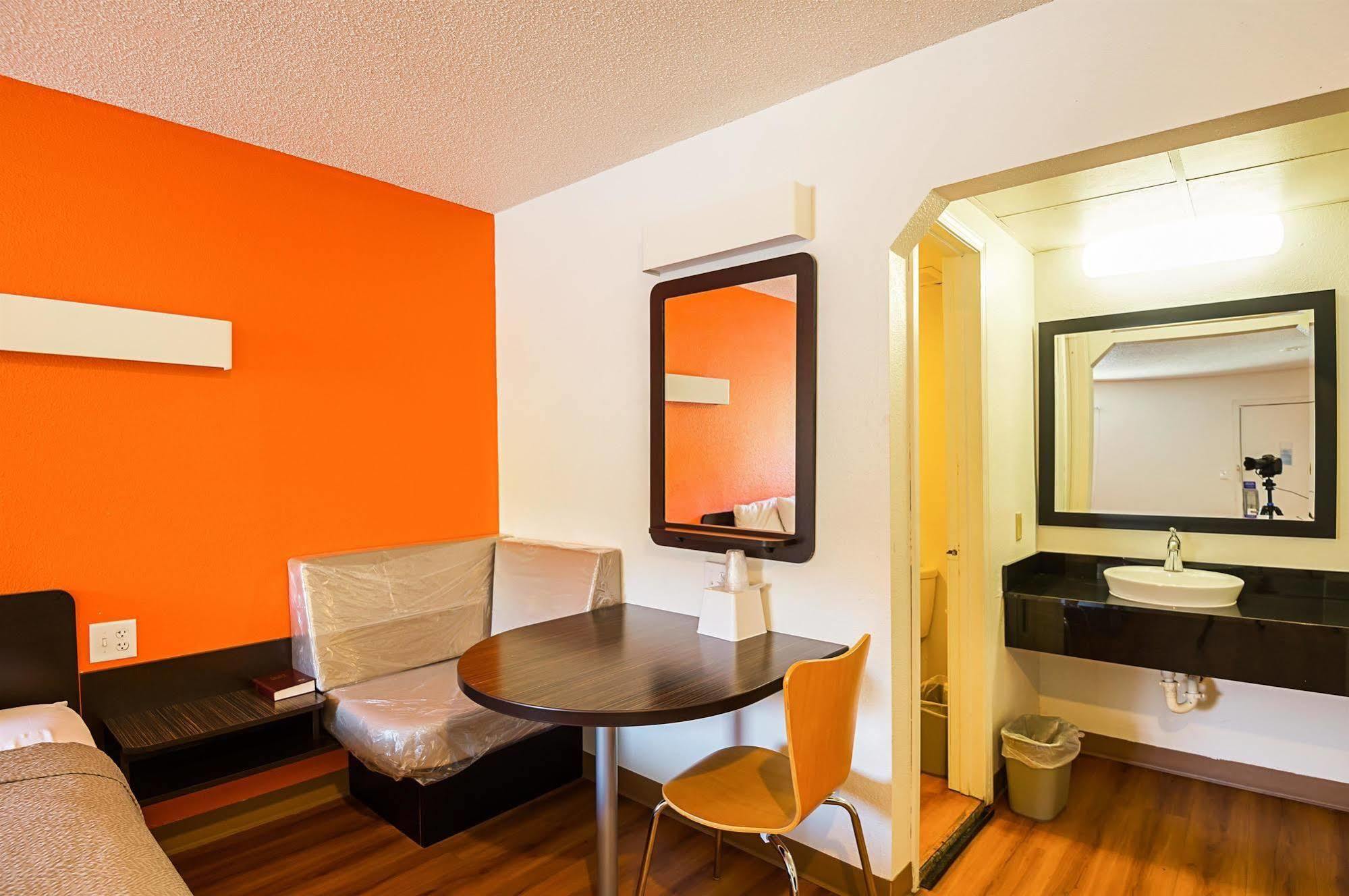 Motel 6-Blue Springs, Mo 외부 사진